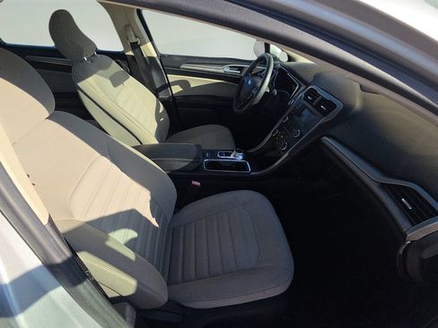 Used 2018 Ford Fusion S FWD image 25