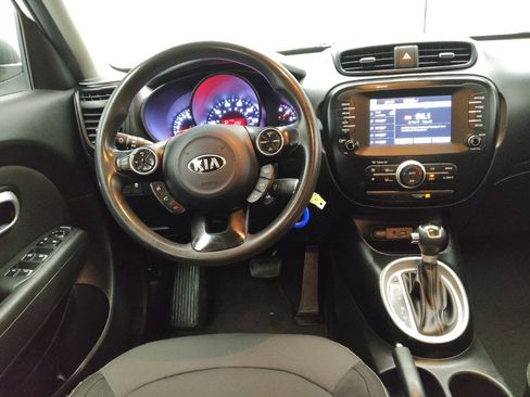 Used 2019 Kia Soul + FWD image 22