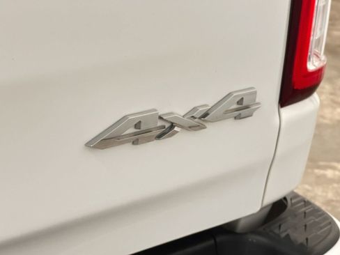 Used 2022 RAM 1500 Big Horn AWD/4WD image 18