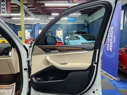 Used 2019 BMW X3 xDrive30i w/ Driving Assistance Package image 14