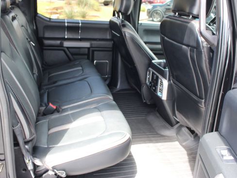 Used 2019 Ford F150 Platinum w/ Equipment Group 701A Luxury AWD/4WD image 25