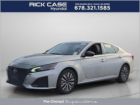 Used 2024 Nissan Altima 2.5 SV FWD image 1
