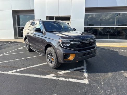 New 2025 Ford Expedition Tremor image 8