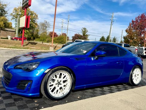 Used 2018 Subaru BRZ Limited w/ Popular Package #3 image 7