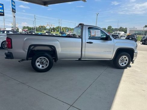 Used 2017 GMC Sierra 1500 2WD Regular Cab image 4
