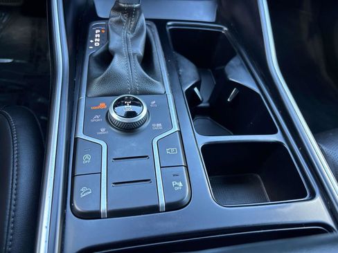 Used 2021 Kia Sorento S image 26