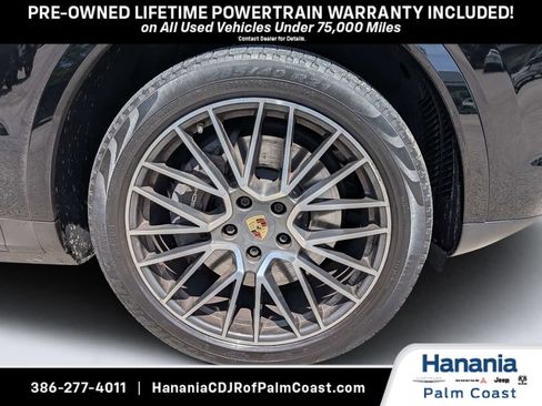 Used 2022 Porsche Cayenne Platinum Edition AWD/4WD image 10