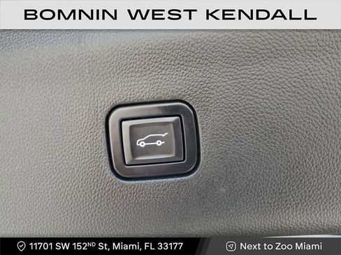 Used 2021 Buick Enclave Essence w/ Sound and Sites Package image 12