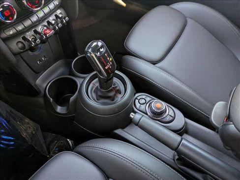 Used 2020 MINI Cooper S image 12