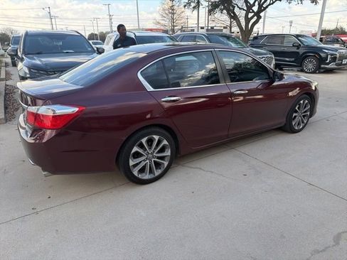 Used 2015 Honda Accord Sport image 3