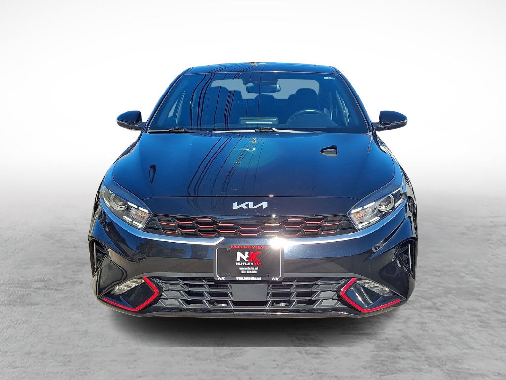Used 2023 Kia Forte GT-Line w/ GT-Line Premium Package FWD image 2