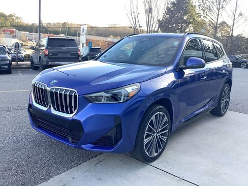 Certified 2025 BMW X1 xDrive28i w/ Premium Package image 4
