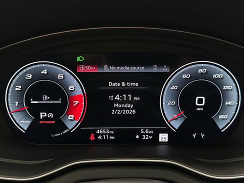 Used 2025 Audi SQ5 Premium Plus w/ Premium Plus Package image 27