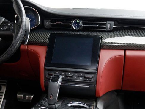 Used 2020 Maserati Quattroporte S GranSport image 28