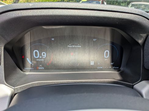Used 2025 Ford Explorer Active RWD image 28