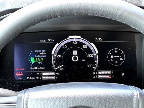 New 2026 Toyota Tundra Limited AWD/4WD image 19