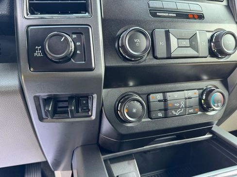 Used 2019 Ford F250 XLT w/ XLT Value Package image 20