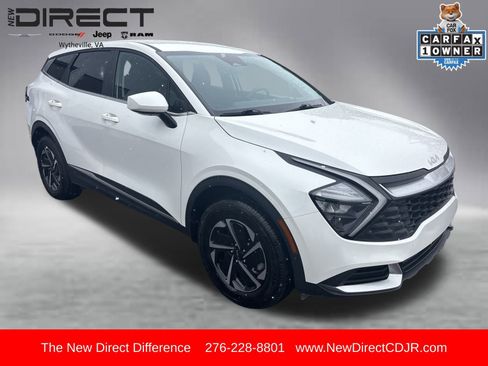 Used 2023 Kia Sportage LX image 2