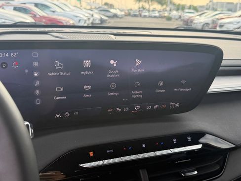 Used 2025 Buick Enclave Preferred image 18