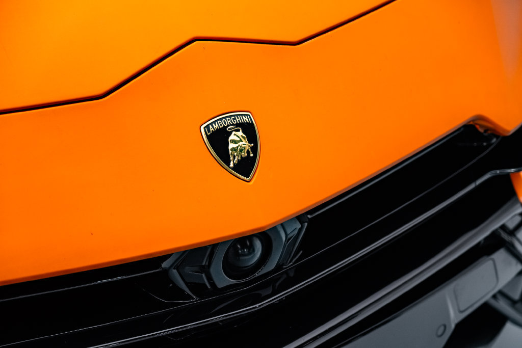 Used 2023 Lamborghini Urus Performante AWD/4WD image 6