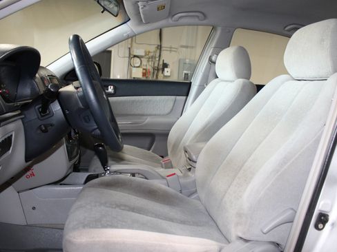Used 2006 Hyundai Sonata V6 FWD image 18