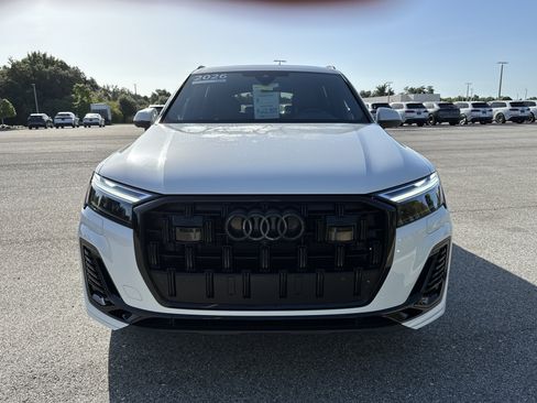 Used 2026 Audi Q7 3.0T Premium Plus w/ Premium Plus Package AWD/4WD image 2