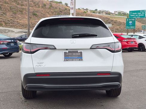 New 2027 Honda HR-V LX image 10