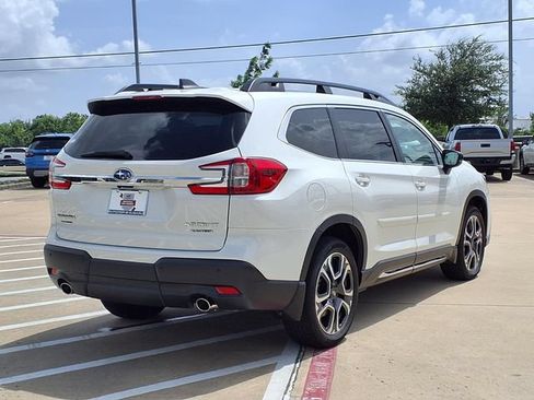Used 2026 Subaru Ascent Limited AWD/4WD image 4