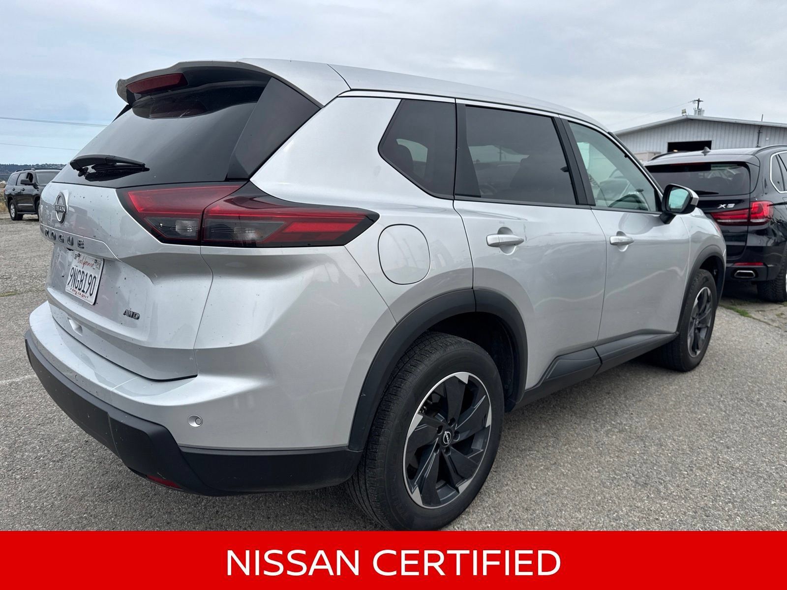 Certified 2025 Nissan Rogue SV AWD/4WD image 9