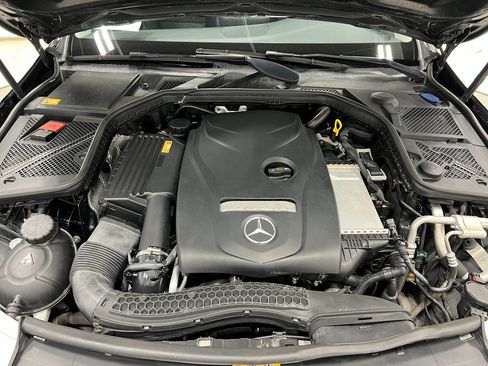 Used 2015 Mercedes-Benz C 300 4MATIC Sedan image 27