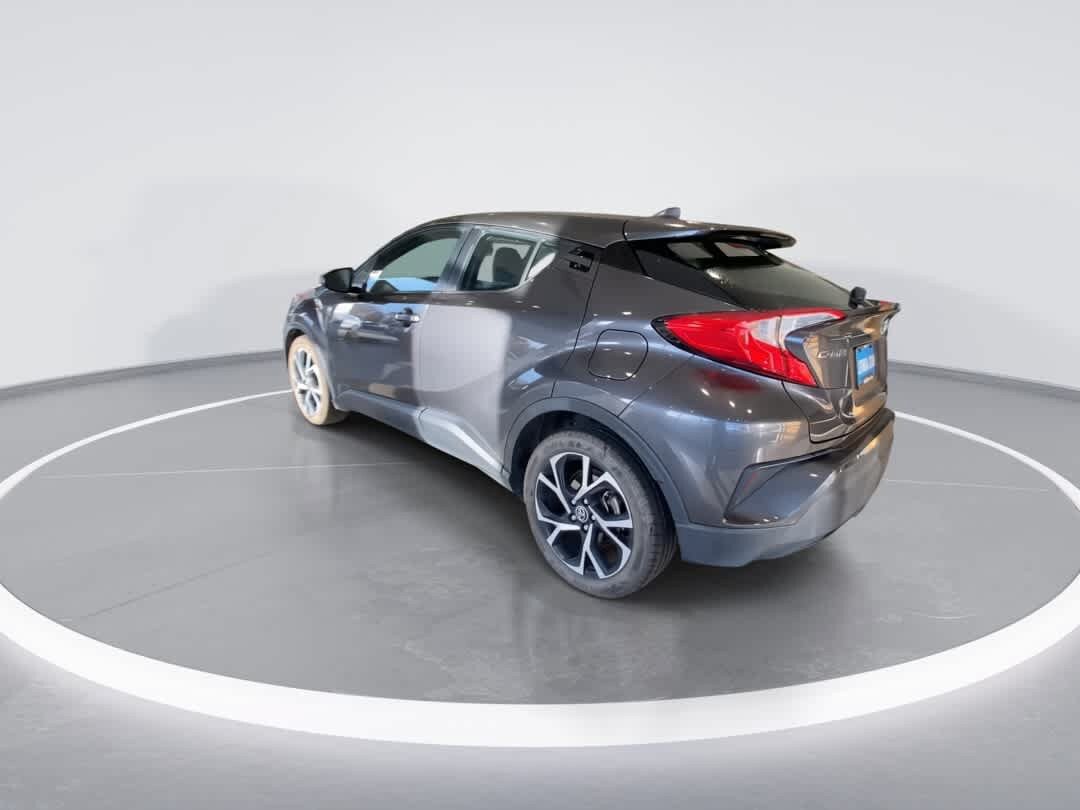 Used 2018 Toyota C-HR XLE FWD image 6