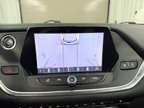Used 2019 Chevrolet Blazer LT w/ Sound & Technology Package FWD image 19