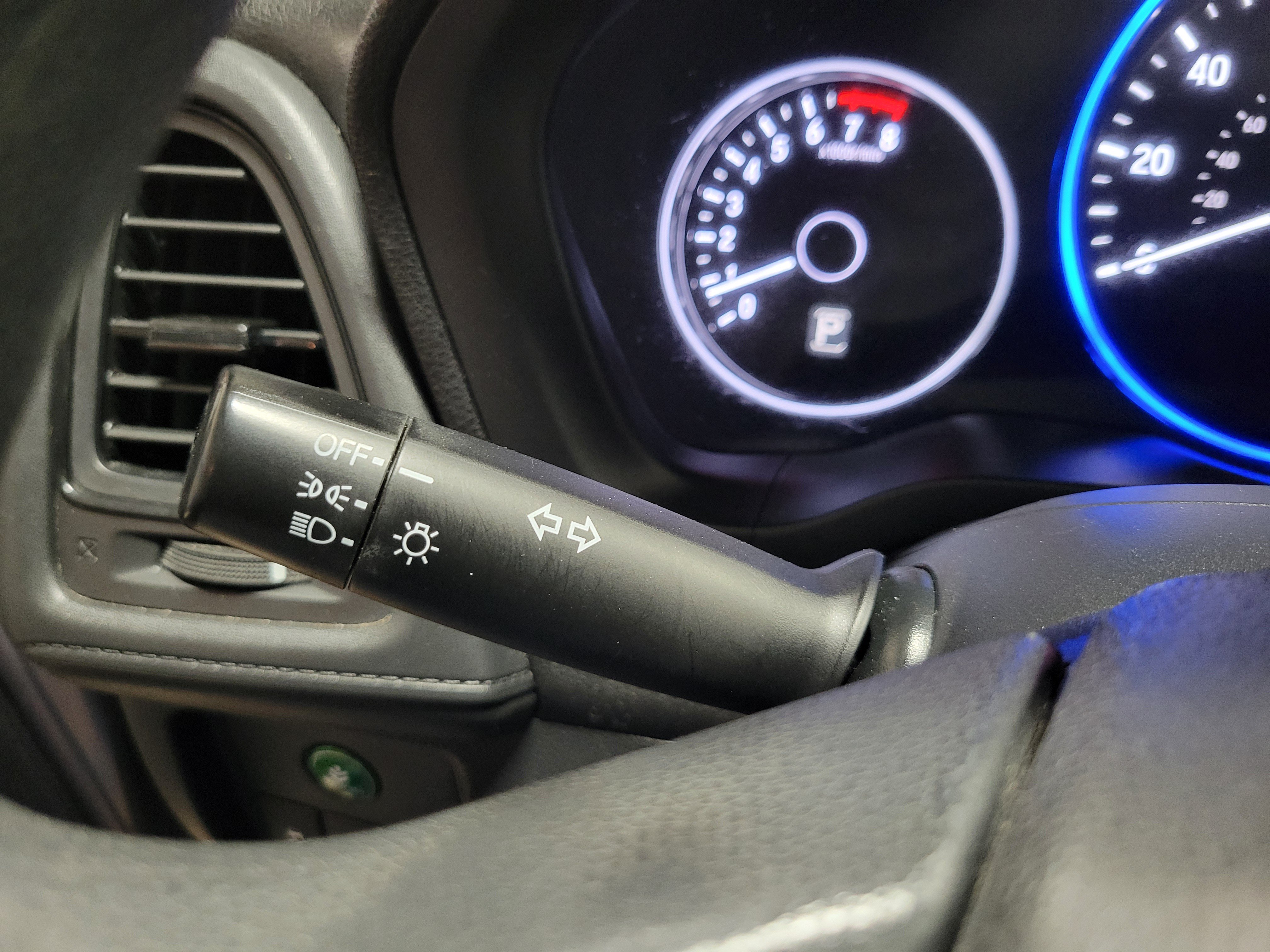 Certified 2021 Honda HR-V LX image 24