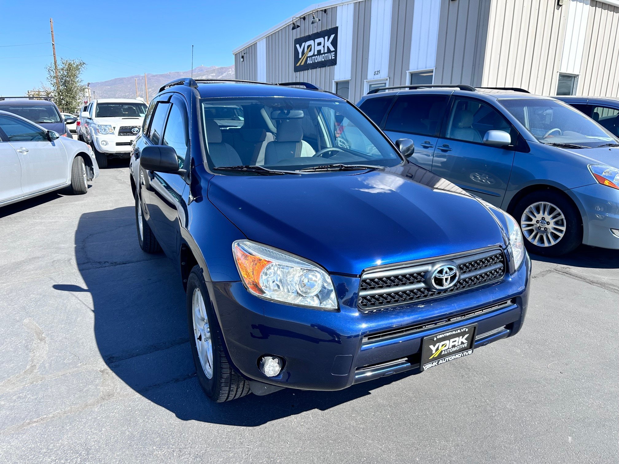 Used 2007 Toyota RAV4 4WD image 1