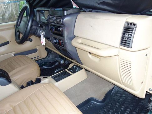 Used 2001 Jeep Wrangler Sport image 17