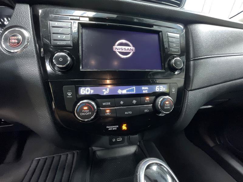 Used 2020 Nissan Rogue SV FWD image 18