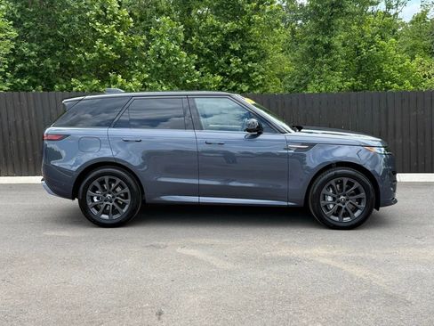Used 2025 Land Rover Range Rover Sport Dynamic SE AWD/4WD image 7