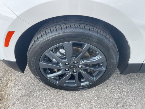 Used 2023 Chevrolet Equinox RS w/ RS Leather Package image 9