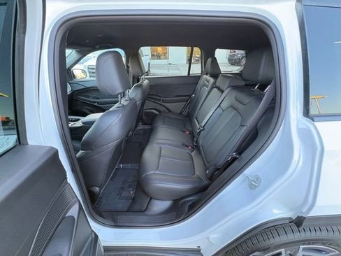 New 2026 Jeep Cherokee Limited image 22