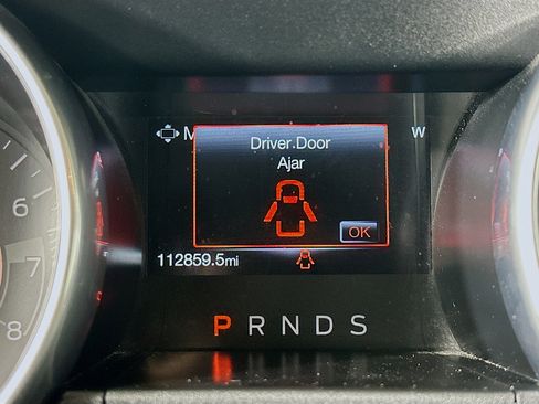 Used 2019 Ford Mustang Premium image 18