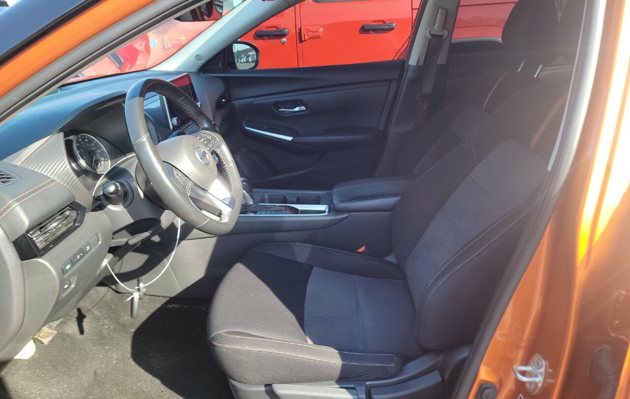Used 2023 Nissan Sentra SR w/ Electronics Package FWD image 10