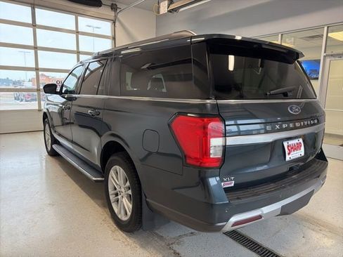 Used 2022 Ford Expedition Max XLT image 6