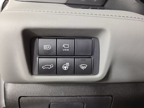 Used 2020 Toyota Highlander Limited AWD/4WD image 30