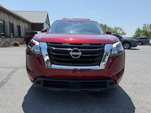 Used 2022 Nissan Pathfinder SV AWD/4WD image 9