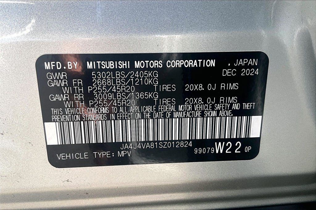 Used 2025 Mitsubishi Outlander SE AWD/4WD image 32