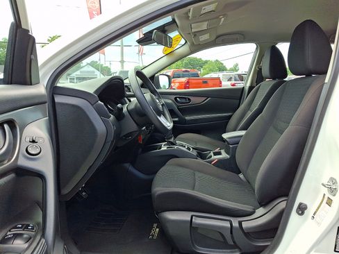 Used 2021 Nissan Rogue Sport S AWD/4WD image 14