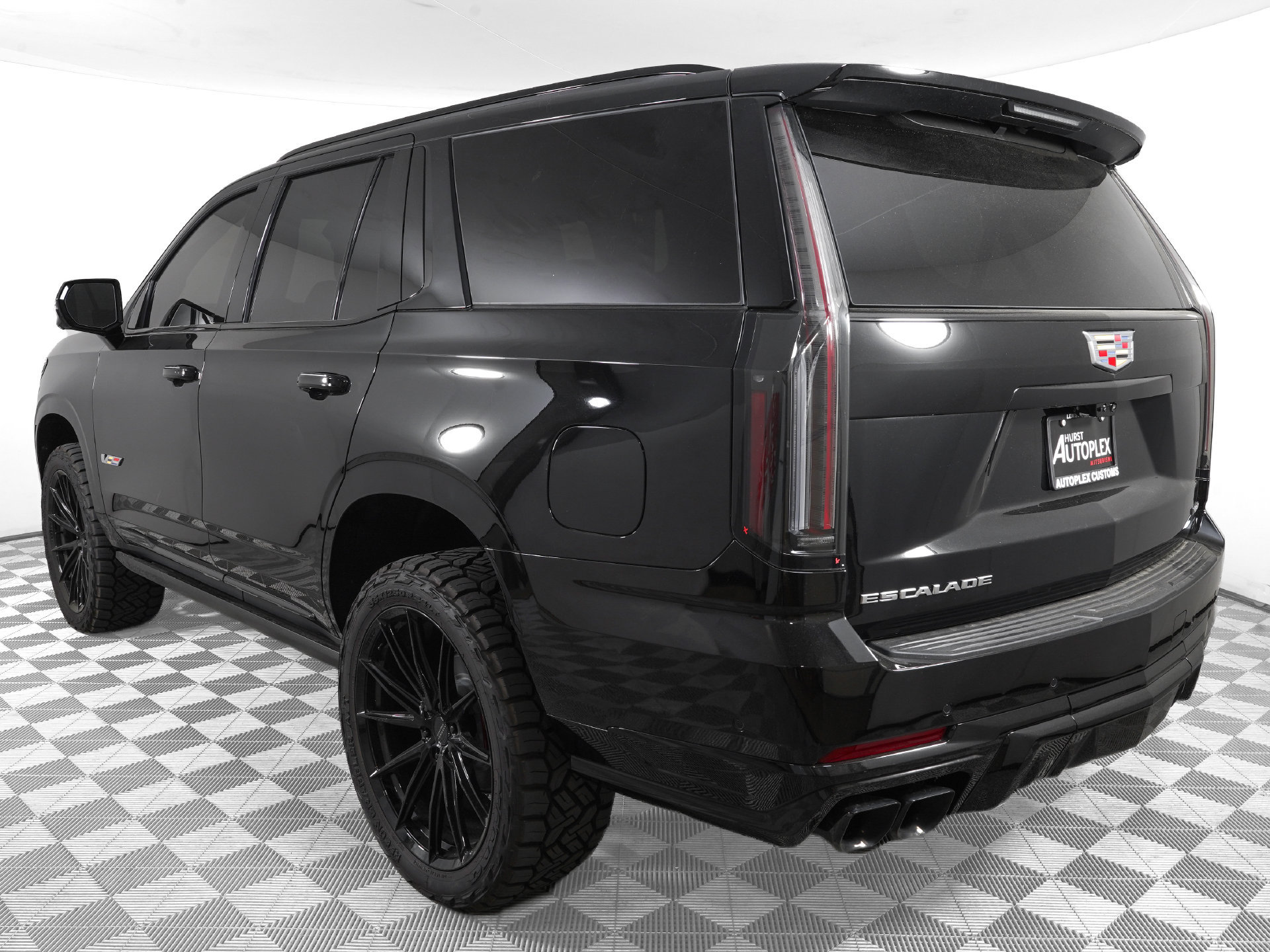 Used 2026 Cadillac Escalade V AWD/4WD image 7