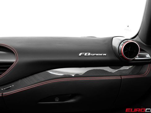 Used 2021 Ferrari F8 Tributo RWD image 38