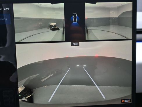 Used 2024 Tesla Cybertruck AWD Crew Cab image 16