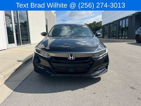 Used 2019 Honda Accord Sport image 2